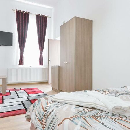 Casa Vlabisa Centru Hotel Cluj-Napoca Eksteriør billede